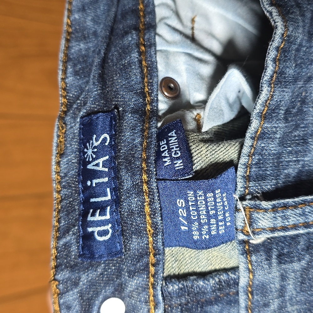 Delia's Skinny Jeans - Picture 4 of 4